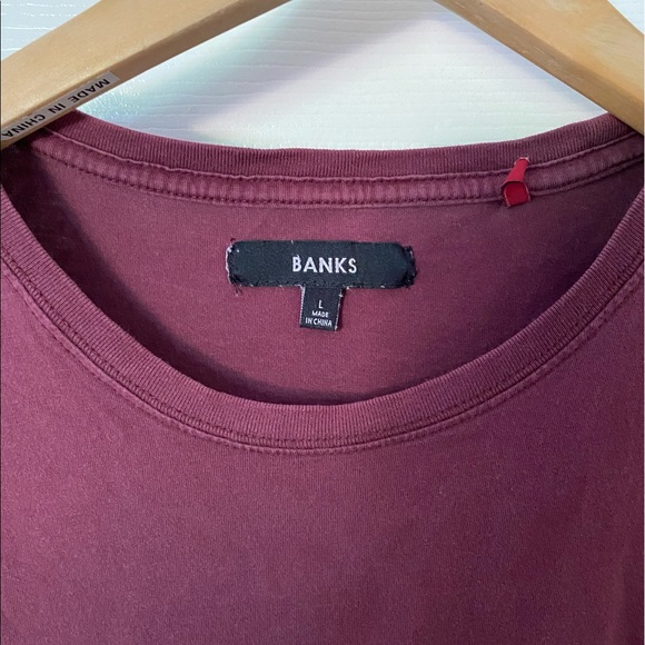 Banks men’s maroon shirt large - Picture 4 of 4